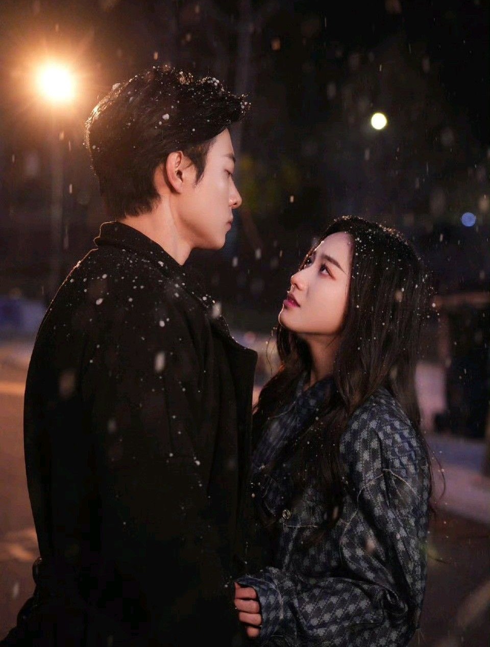 Hết Nợ Cẩn Niên