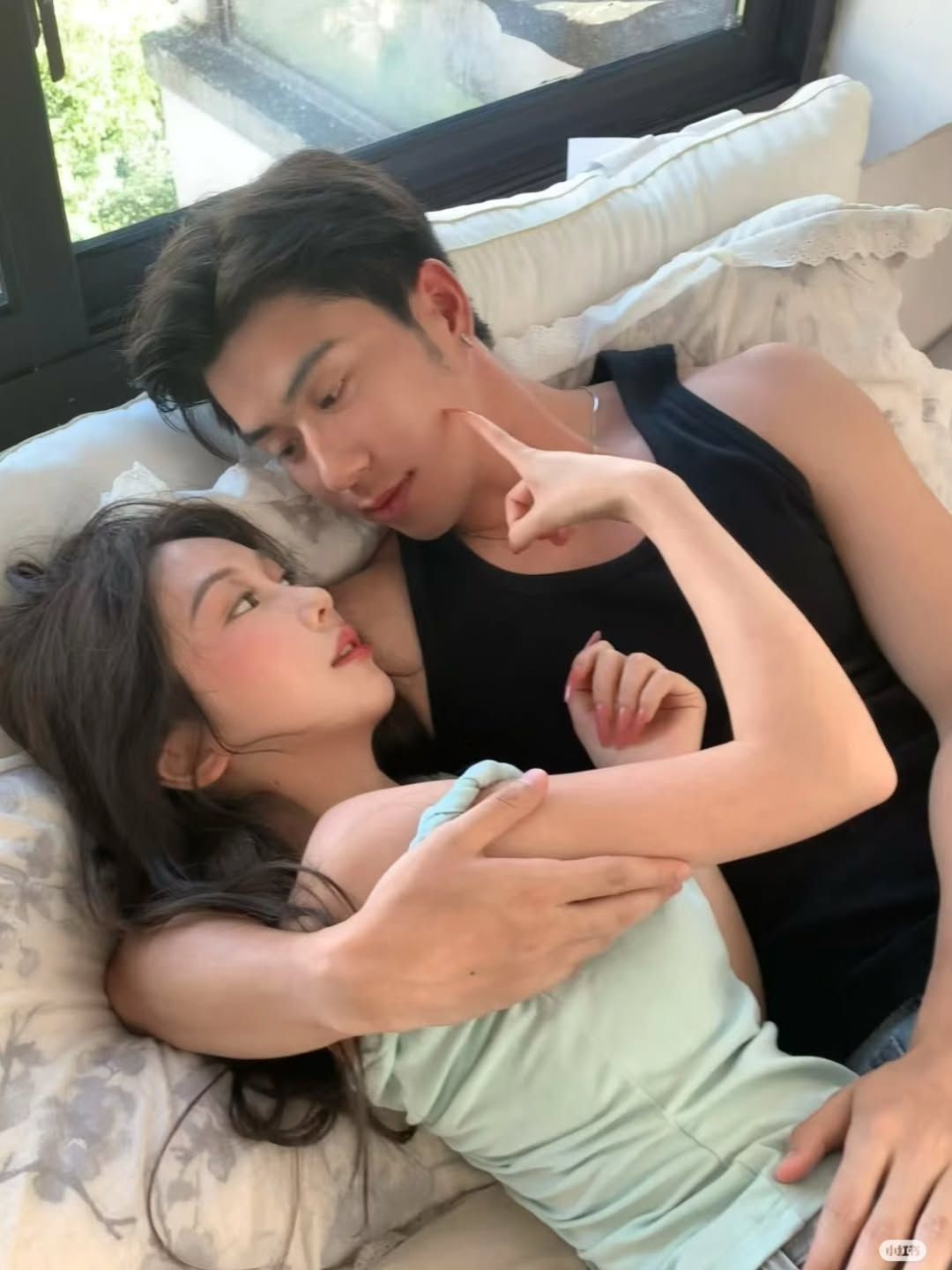 SAU KHI NGƯỜI CHỒNG GIÀU CÓ QUA ĐỜI